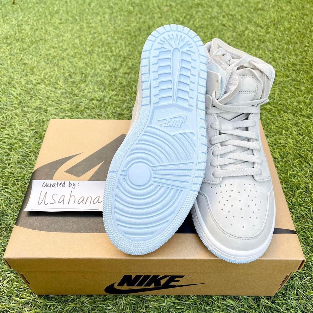 Women’s Nike Air Jordan 1 high top light grey shoes - Picture 4 of 4